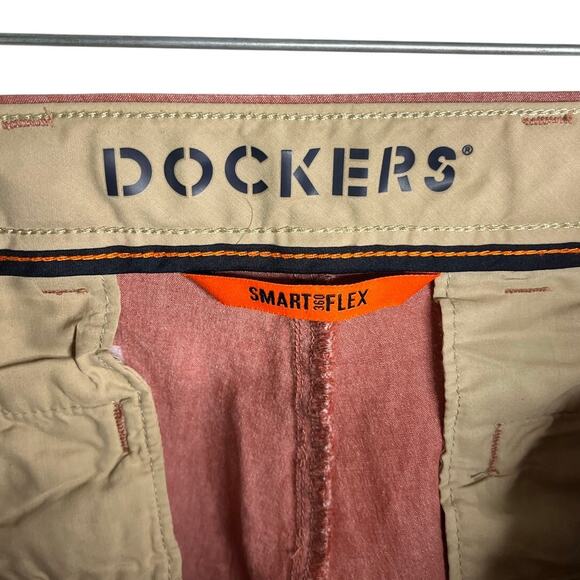 DOCKERS Ultimate Chino Pants Men 32x32 Light Red Smart 360 Flex Straight Fit - Picture 2 of 8